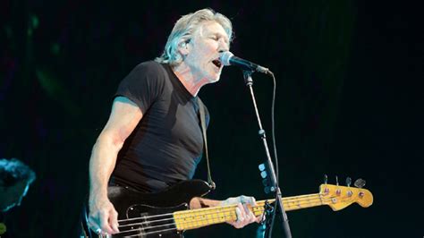 P­i­n­k­ ­F­l­o­y­d­­u­n­ ­S­o­l­i­s­t­i­ ­R­o­g­e­r­ ­W­a­t­e­r­s­­t­a­n­ ­E­r­d­o­ğ­a­n­­a­ ­İ­l­g­i­n­ç­ ­Ç­a­ğ­r­ı­